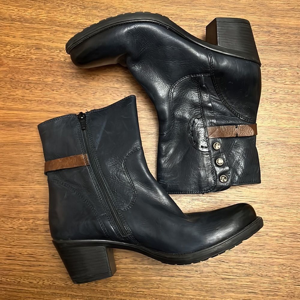 Clark boots - Picture 2 of 5
